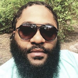 Meet your Posher, Derrick